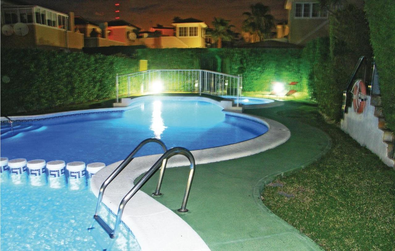 2 Bedroom Nice Apartment In Guardamar Del Segura Εξωτερικό φωτογραφία